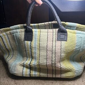 Garnet Hill Dash and Albert Woven Storage basket - wide, sturdy, well made